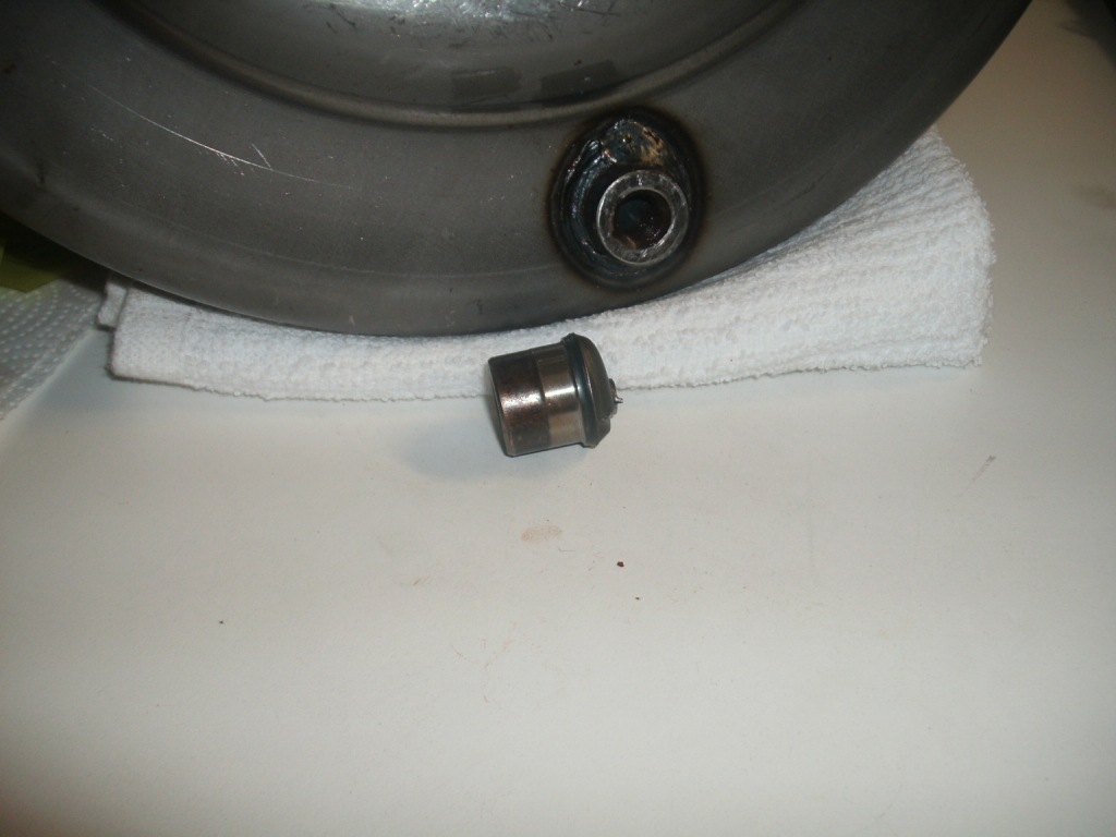 How to remove nissan frontier transmission