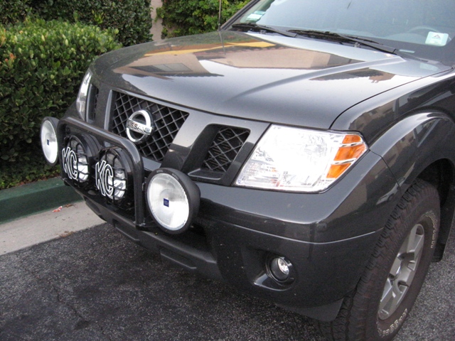 2010 Nissan frontier bull bar #2